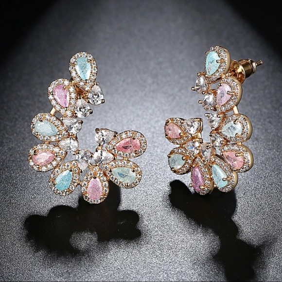 Swarovski Crystals The Serana Pastel Earrings - Picture 3 of 5